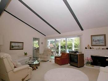 1st image of 613 Mariposa Cir