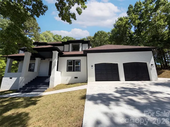 6095 Coral View Dr, Harrisburg, NC 28075