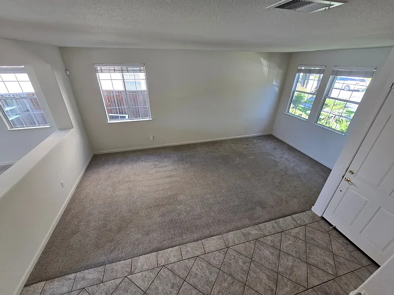 5130 Lakeshore Dr — Photo 28