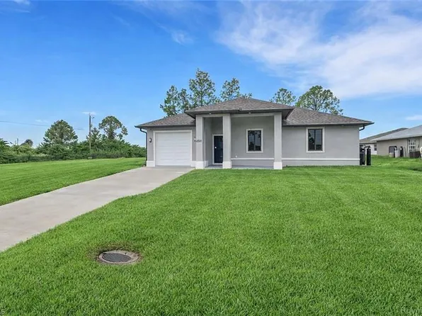 4501/4503 15th St SW, Lehigh Acres, FL 33971