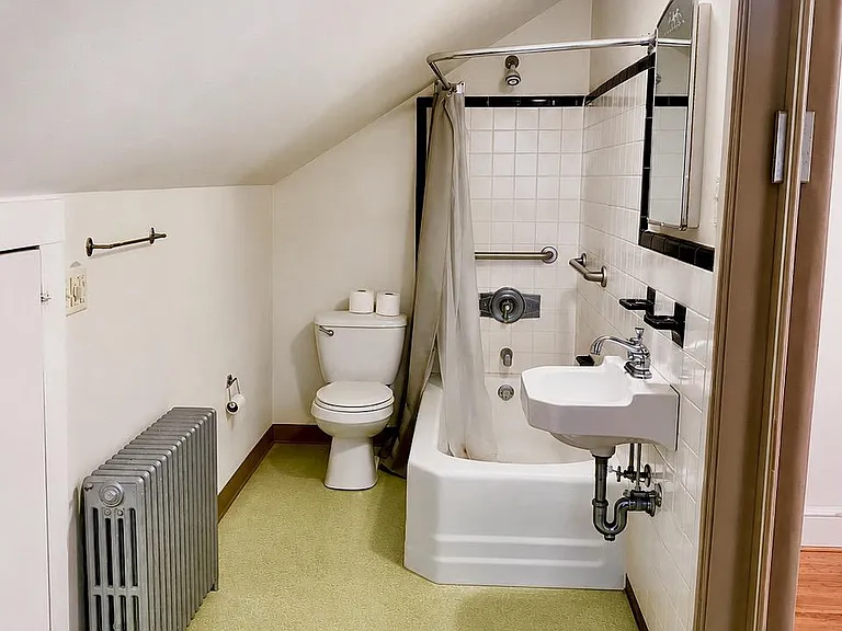 501 W Newport Pike — Photo 15