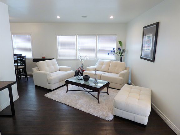 3rd image of 3314 Barham Blvd