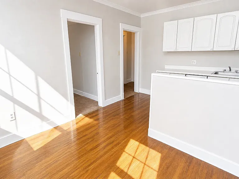 Carpeted 2-Bedroom