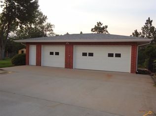 3924 Brookside Dr, Rapid City, SD 57701