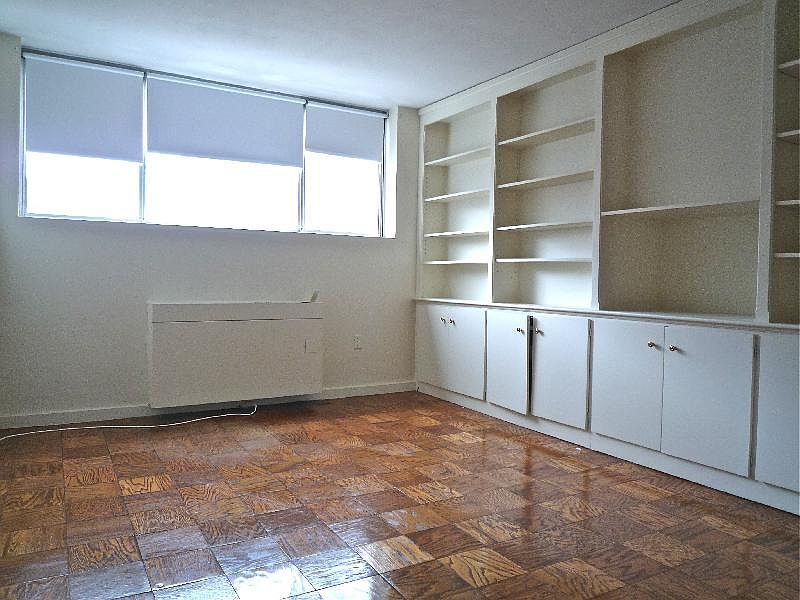 1st image of 101 Monmouth St APT 610