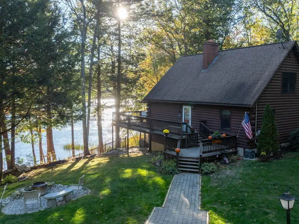 70 Hogan Pond Lane, Oxford, ME 04270