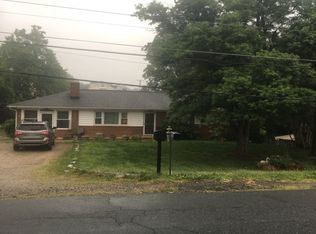 1216 Riverview Ln, Woodbridge, VA 22192