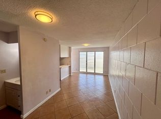 27 Lakeview Cir APT 204, Wahiawa, HI 96786