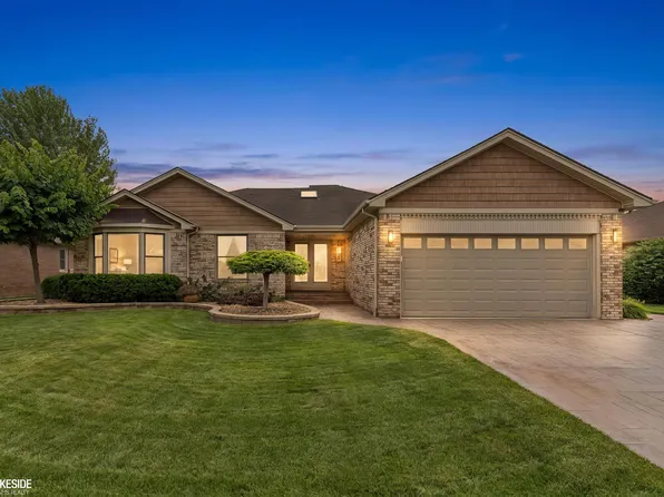 15444 Windsong Dr, Macomb, MI 48044