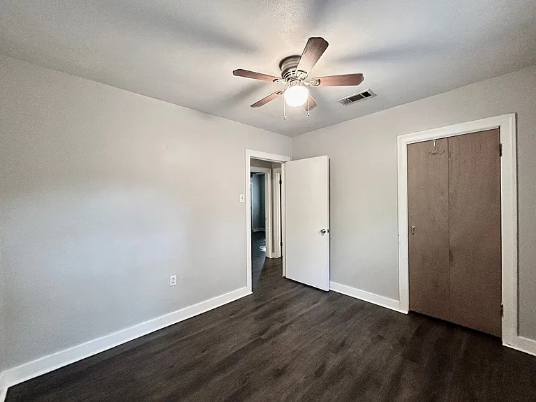 2428 Orpine Ave — Photo 18