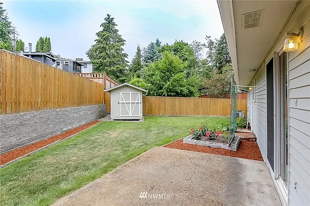 455 Reiten Rd — Photo 1