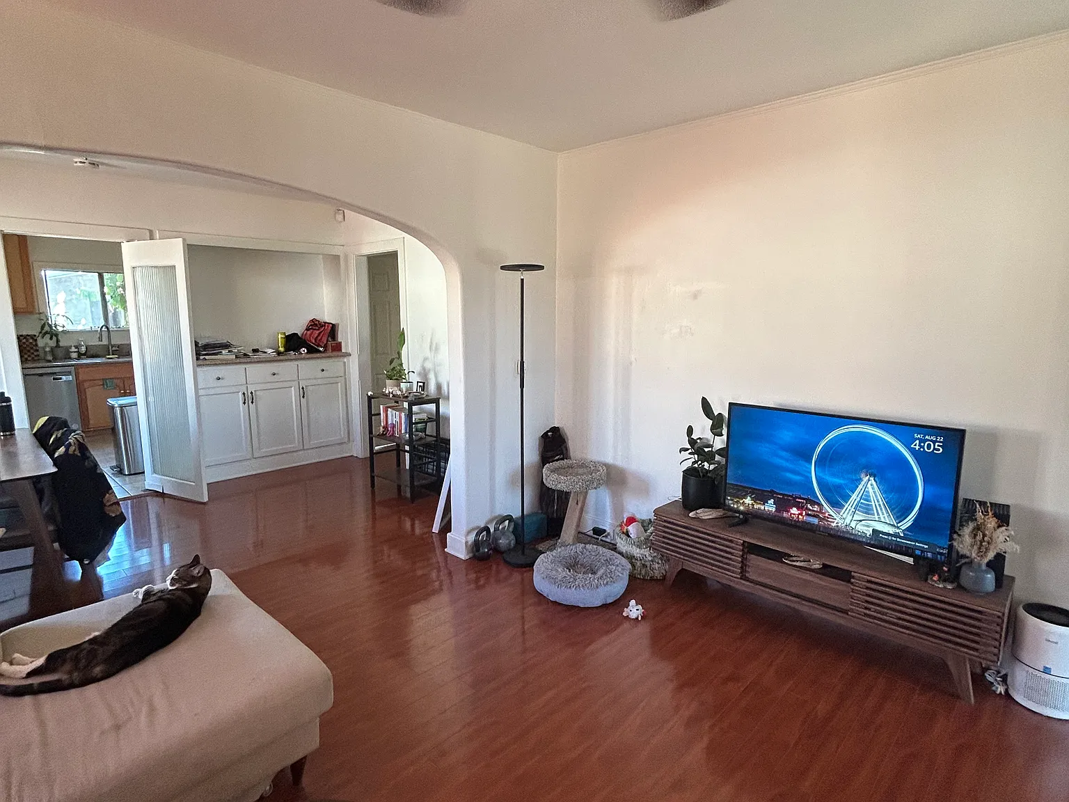 2 bed, 900 sqft, $1,200 — Photo 3