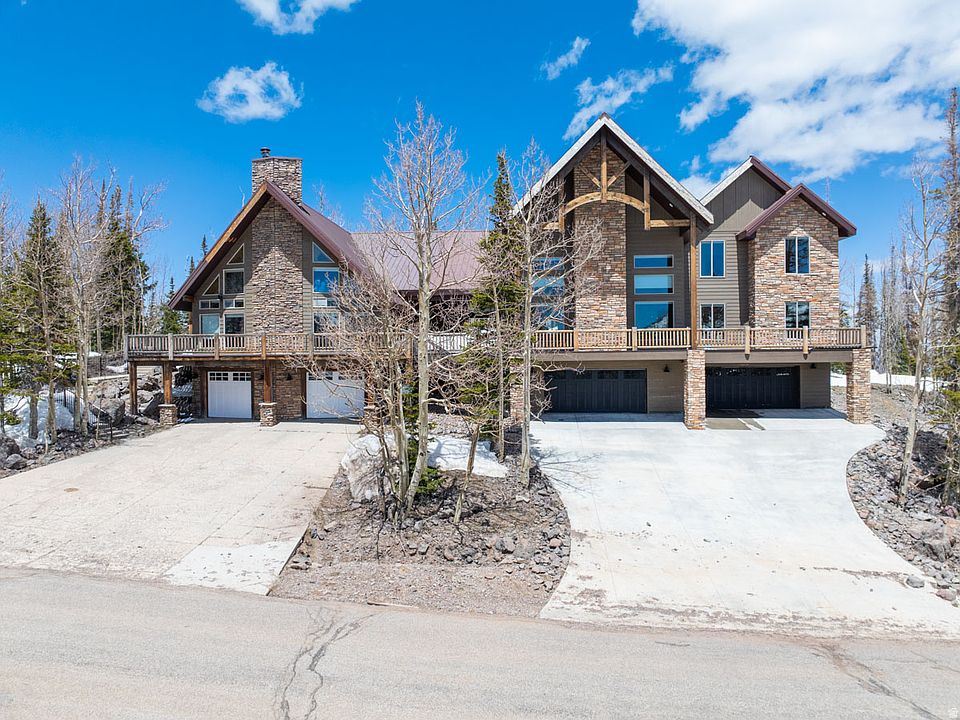 1st image of 382 W Ridge View St #8 & 9