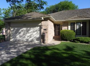 2753 Lakewood Dr, Grand Island, NE 68801