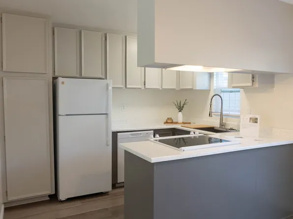 Cabana Apartments