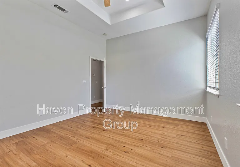 1659 Whispering Wind Dr — Photo 13