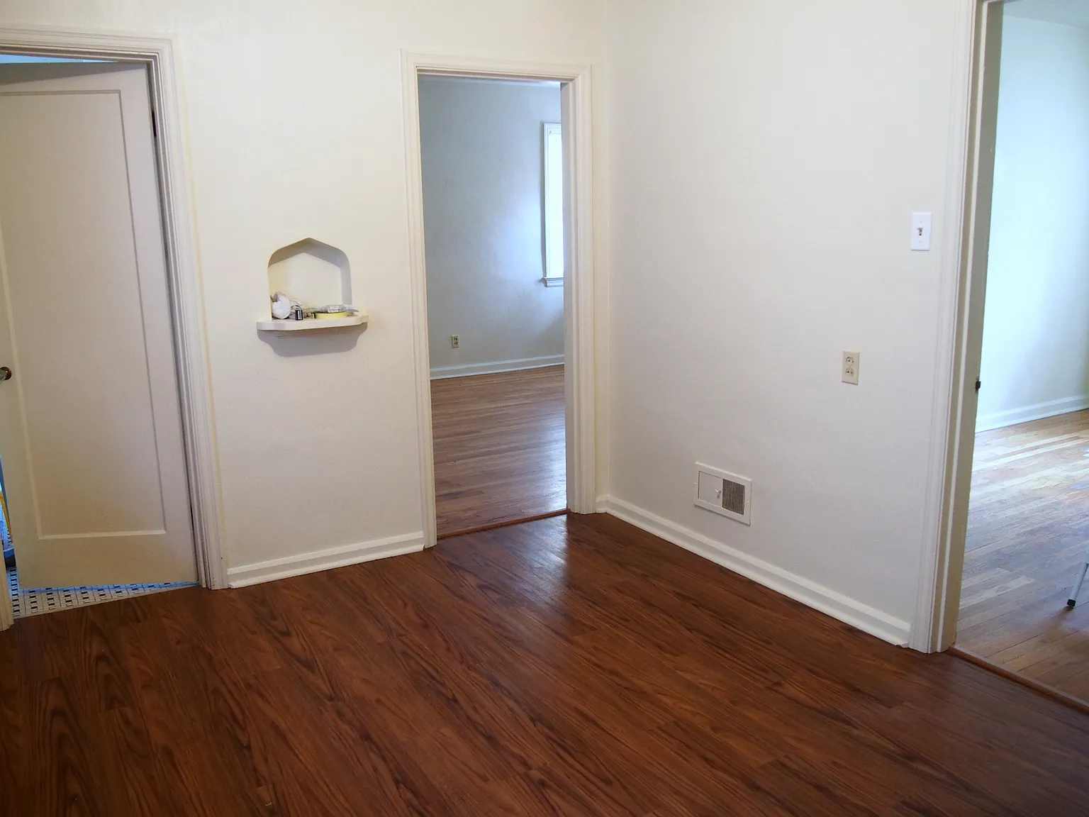 11 Lincoln Cir photo 1