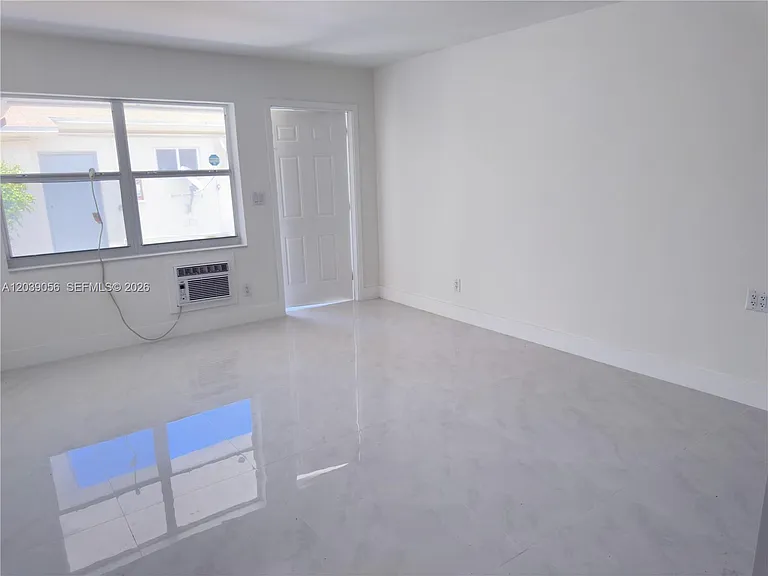 2191 NE 167th St #5 — Photo 9