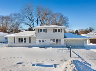 9608 Palmer Rd, Bloomington, MN 55437