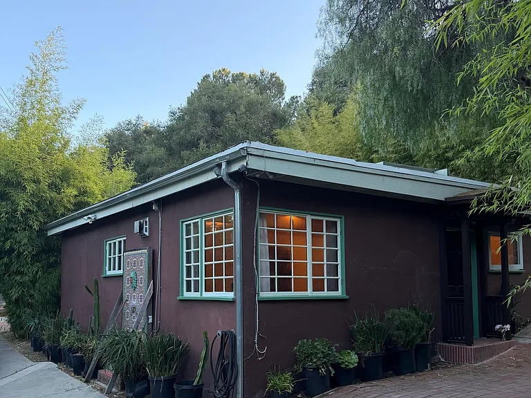 N Topanga Canyon Blvd — Photo 1