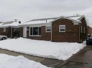 7340 Weingartz St, Center Line, MI 48015