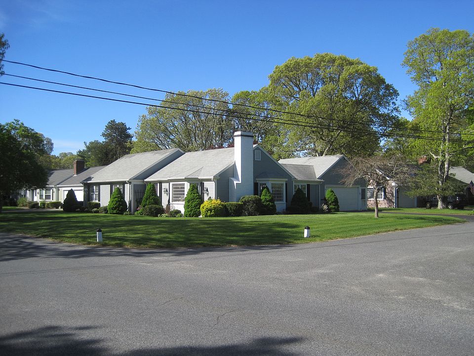 1st image of 11 Out Of Bounds Dr