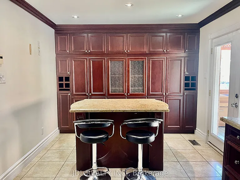 18 Findhorn Cres — Photo 4