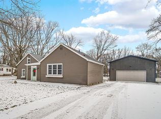 1411 Beam St, Chesterton, IN 46304