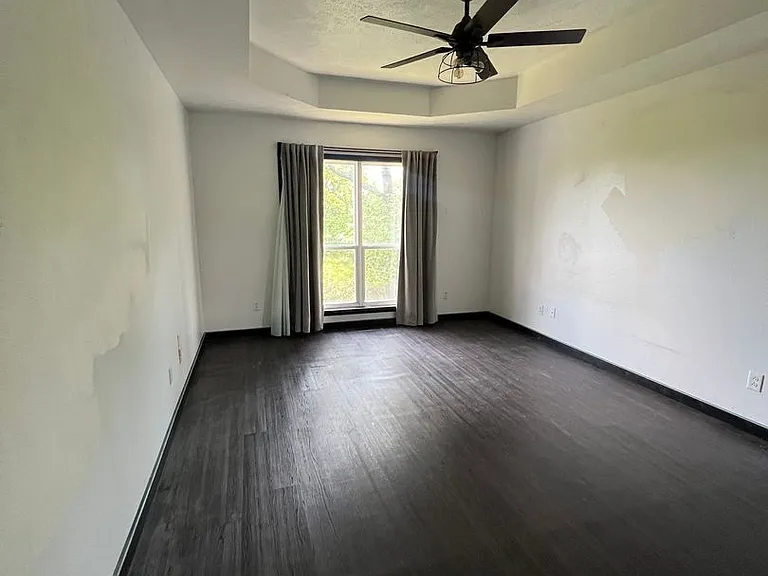 360 Tall Oaks Dr — Photo 27