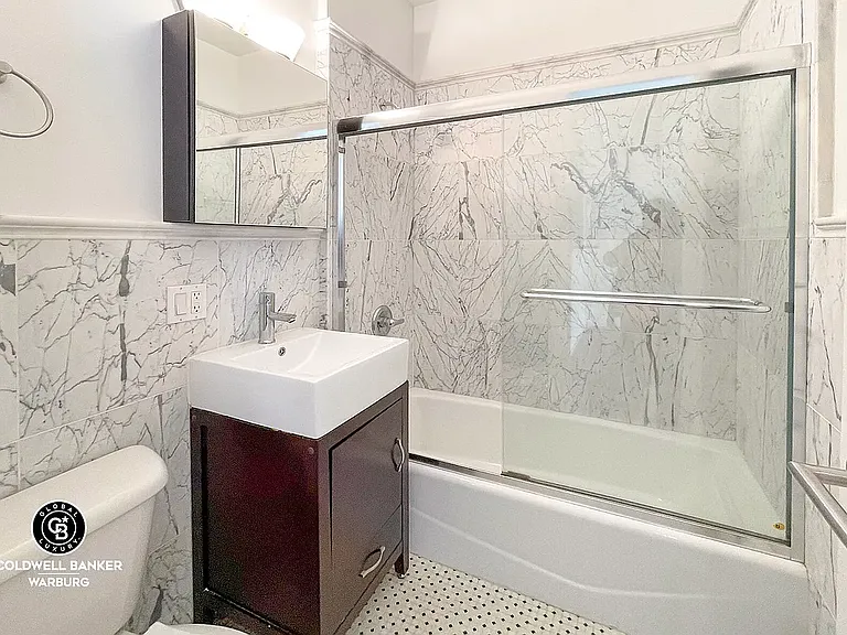 38 W 83rd St #3R — Photo 5