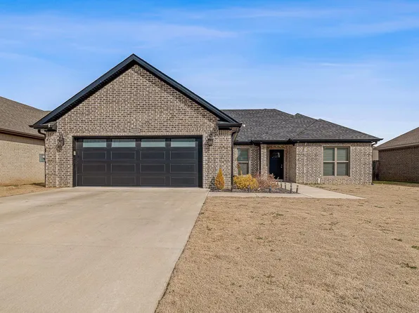 1003 Ava Ln, Paragould, AR 72450