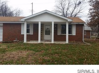 125 Surrey Ln, Bethalto, IL