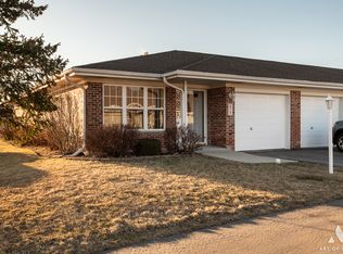 8514 Hill Top Ct, Justice, IL 60458