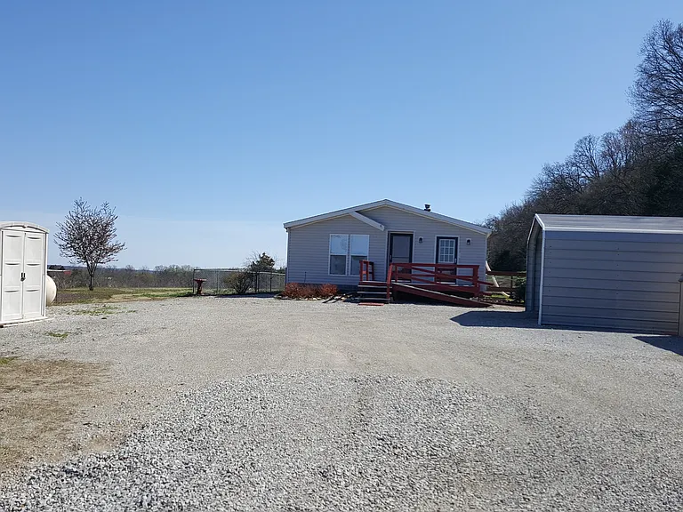 166 Squirrel Ln — Photo 5