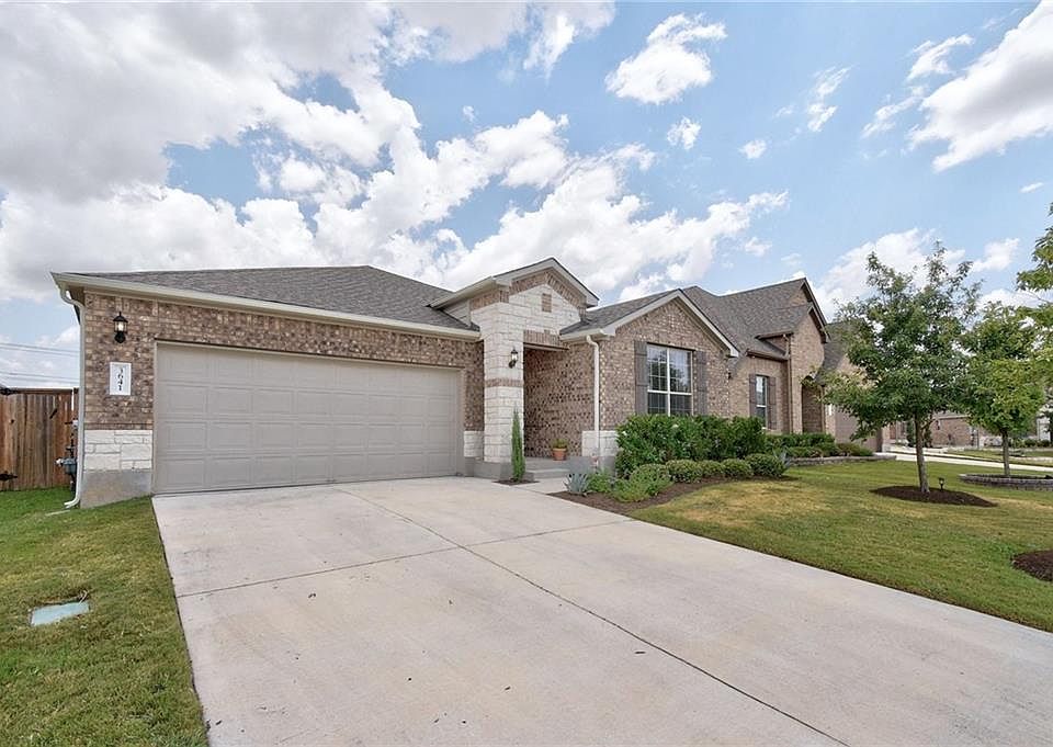 1st image of 3641 Esperanza Dr