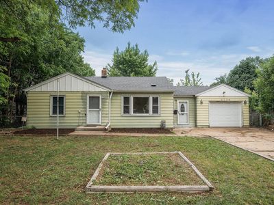 8235 Nicollet Ave S, Bloomington, MN, 55420