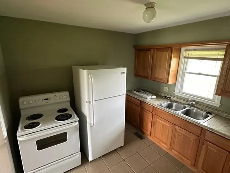 1024 Ash St #1024 — Photo 5