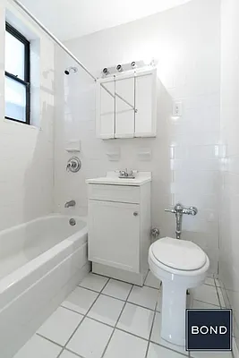 Rented by Bond New York | media 8