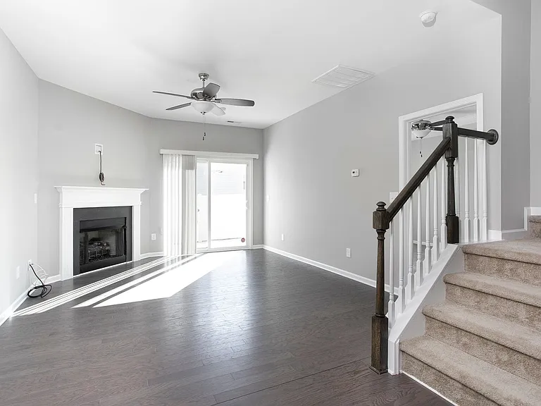 129 Churment Ct — Photo 5