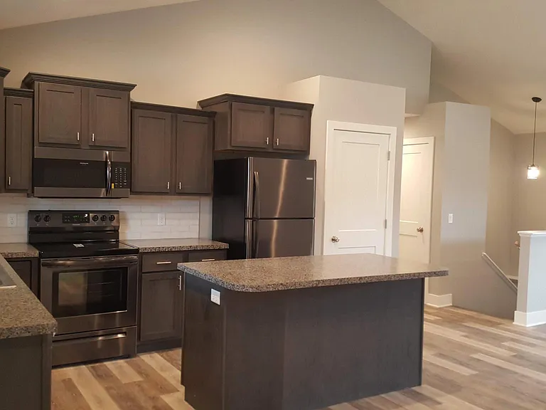 5128 Betty Lou Blvd — Photo 5