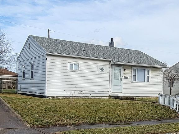 3rd image of 908 Barker Dr