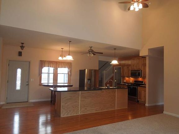 Another view of kitchen