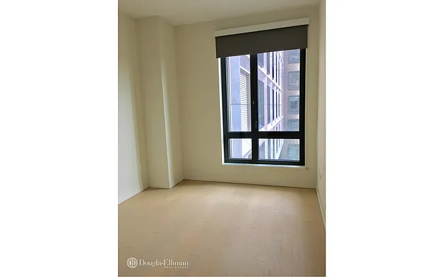 Rented by Douglas Elliman | media 33