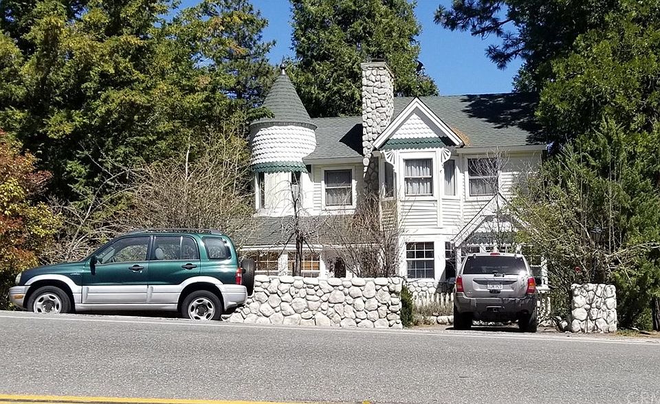 1st image of 31826 Hilltop Dr