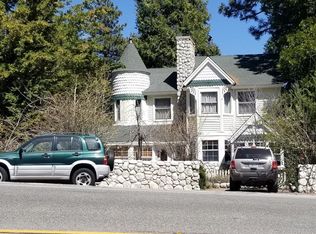 31826 Hilltop Dr, Running Springs Area, CA 92382