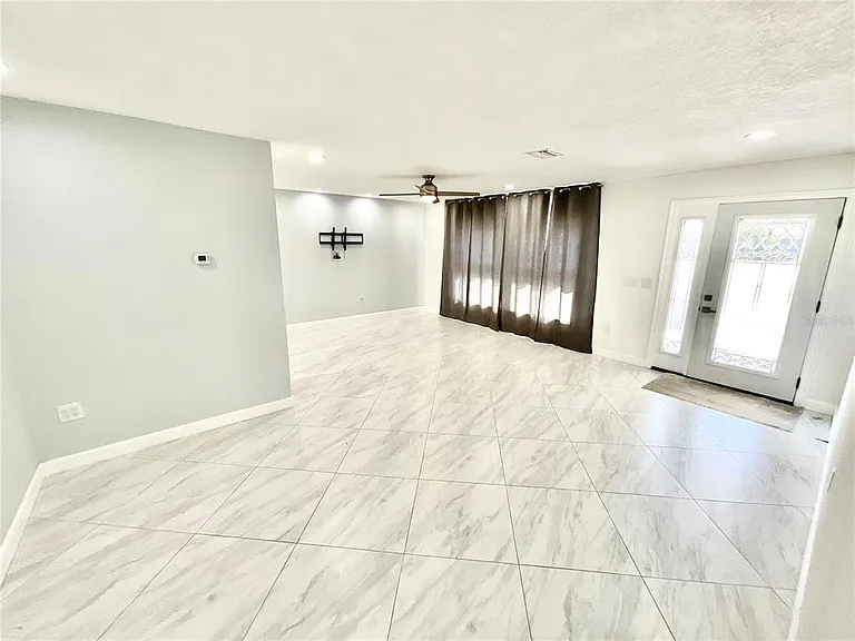 1545 Indiana Ave — Photo 6