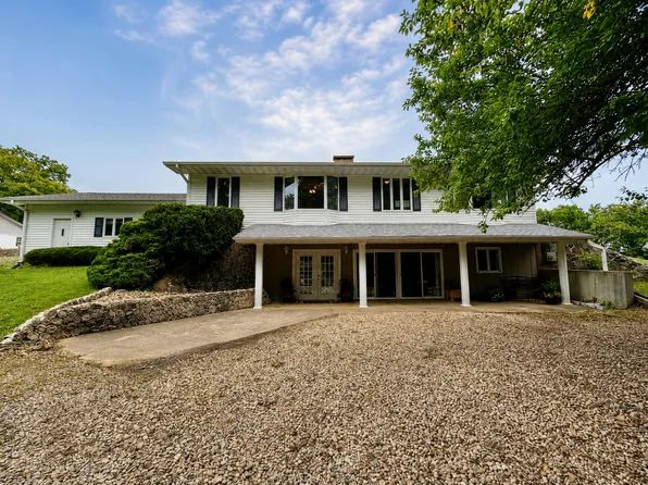 1335 Schwartz Rd, Centralia, IL 62801