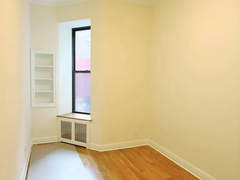 331 W End Ave #3R — Photo 6