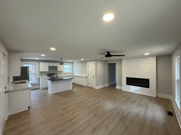 21033 Brinkley St, Cornelius, NC 28031