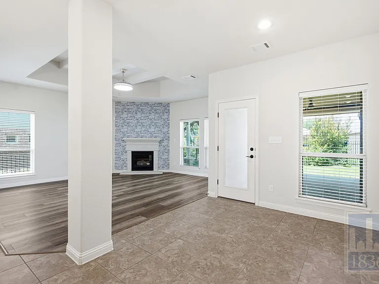 1929 Bold Sundown Dr — Photo 3